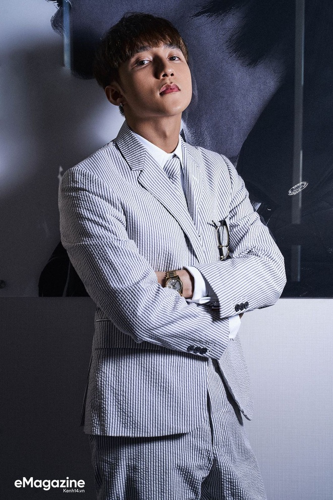 Kênh YouTube của Sơn Tùng M-TP: Trong 1 tháng qua tăng 1,2 triệu lượt theo dõi và thu về đến 10,4 tỉ đồng nhờ hiệu ứng MV mới? - Ảnh 1.