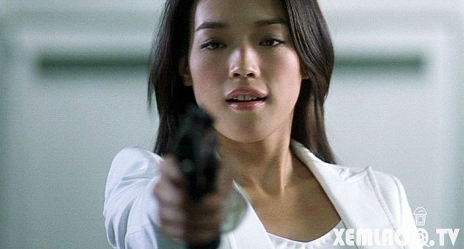9 mỹ nhân hóa sát thủ siêu ngầu trên phim Trung: Chương Tử Di khí chất ngời ngời, Lưu Diệc Phi hứng trọn gạch đá - Ảnh 8.
