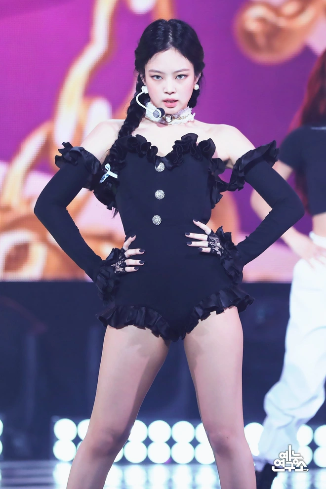 Jennie (BLACKPINK) kể về hành trình debut tại YG: Tuần và tháng nào cũng bị kiểm tra, phải tự làm mọi thứ để chuẩn bị cho bài biểu diễn - Ảnh 1.