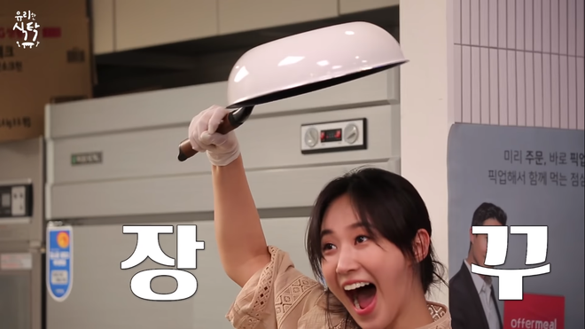 Trổ tài làm trứng rán cần mỡ, Yuri & Sooyoung (SNSD) khiến fan không nhịn được cười khi xem thành quả - Ảnh 7.
