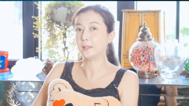 Xót xa cảnh Hoa hậu châu Á bất lực khi nói về con gái Thành Long, mối quan hệ 2 người giờ tệ tới mức nào? - Ảnh 3.