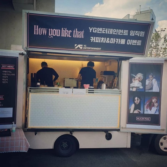 Lần đầu YG Ent tặng xe đồ ăn & cafe cho nhân viên, fan gật gù: Cuối cùng cũng biết cách đối xử với BLACKPINK rồi - Ảnh 2.
