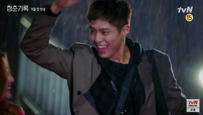 Park Bo Gum rủ rê thiên tài lừa đảo Park So Dam tắm mưa ở teaser phim mới, chưa gì đã thấy đẹp đôi rồi! - Ảnh 4.