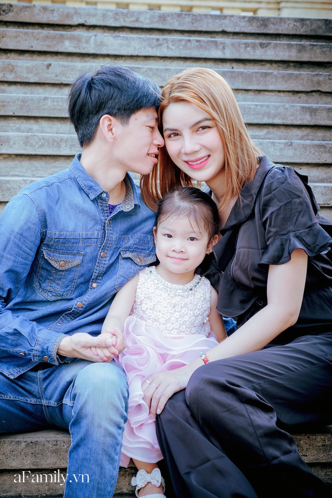 Tự sự của gia đình hoa khôi chuyển giới: Cuộc sống ngắn ngủi nên chúng tôi chọn hạnh phúc thay vì nghe xì xào thế gian - Ảnh 16.