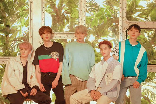 Clip 5 năm trước gây sốt trở lại: Niel (TEEN TOP) vừa chạy hùng hục vừa hát live, hay đến nỗi ai cũng tưởng đang bật nhạc tập thể dục - Ảnh 1.
