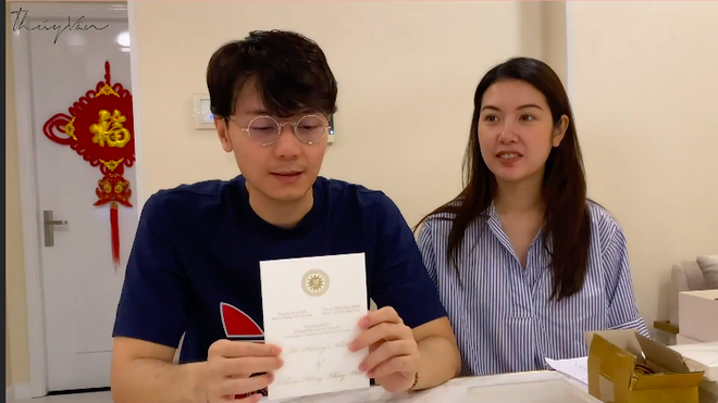 Thúy Vân vừa tung thiệp cưới cất giấu ý nghĩa đặc biệt, vị khách đầu tiên ngay lập tức xác nhận tham dự - Ảnh 5.