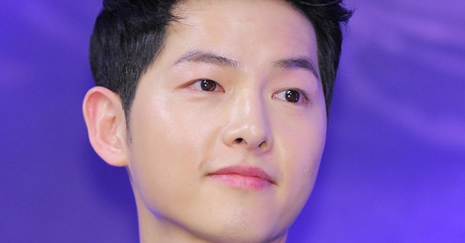 Nhan sắc thật của 7 tài tử Hàn qua ảnh chụp siêu cận chưa PTS: Song Joong Ki - Park Bo Gum da đẹp khó tin, Hyun Bin lại lộ khuyết điểm - Ảnh 3.