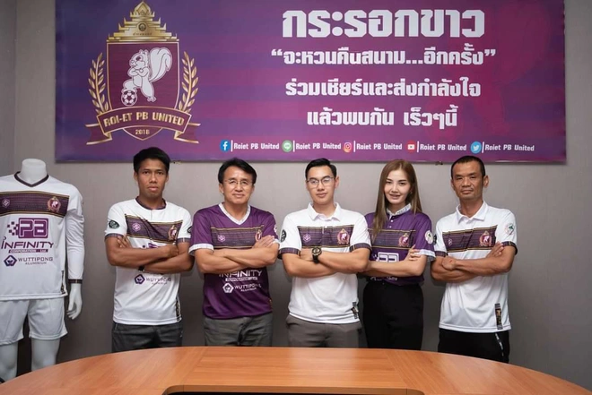 Nữ chủ tịch mới của bóng đá Thái Lan: Xinh đẹp, nóng bỏng và kiếm tiền siêu đỉnh - Ảnh 2.