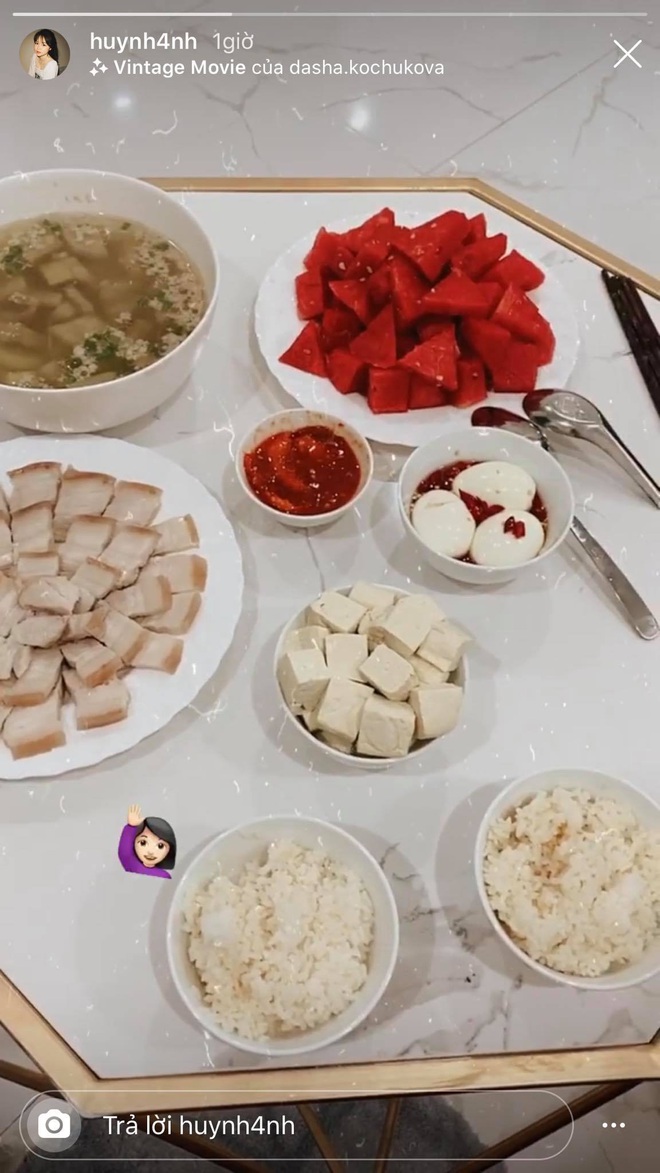 Series mâm cơm nhìn phát thèm của Huỳnh Anh, Quang Hải rước nàng về dinh thì tha hồ thích nhé - Ảnh 4.