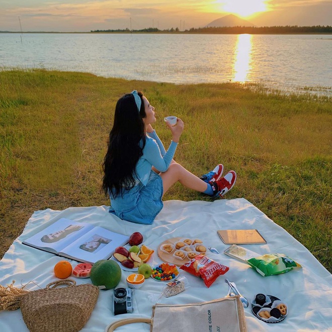 Điểm du lịch được “săn đón” nhất ở miền Nam hiện tại: Chi phí rẻ lại nằm gần xịt Sài Gòn, giới trẻ check-in ngập tràn MXH - Ảnh 1.