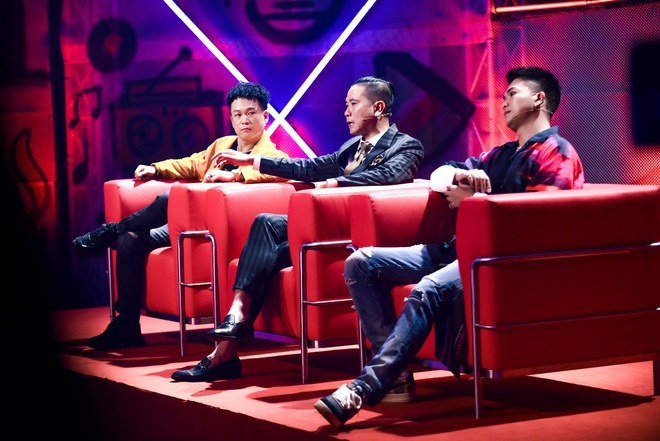 Cùng làm mới hit Đôi Mắt của Wanbi Tuấn Anh, thí sinh King Of Rap có ấn tượng hơn Rap Việt? - Ảnh 3.