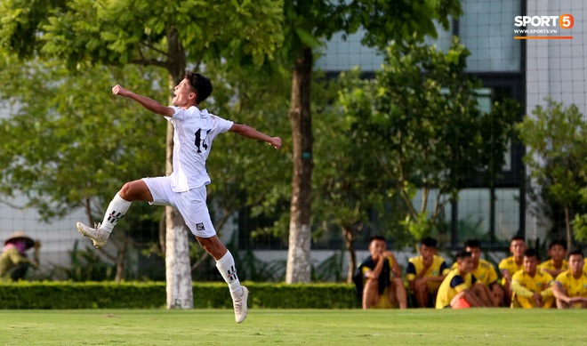 Nguyễn Thái Quốc Cường: Mê Tuấn Anh, Messi và hành trình vượt qua cái mác em họ Công Phượng - Ảnh 10.