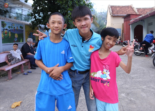 Chàng trai 18 tuổi có trí nhớ 5 phút hơn 6 năm nhặt rác, xin ve chai để làm từ thiện ở Đà Nẵng - Ảnh 11.