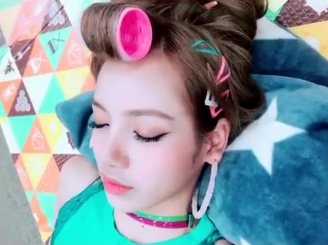 Idol Hàn chợp mắt với nguyên lớp makeup: Xem vừa thương vừa nhận ra toàn cực phẩm nhan sắc, đến ngủ cũng đẹp - Ảnh 3.