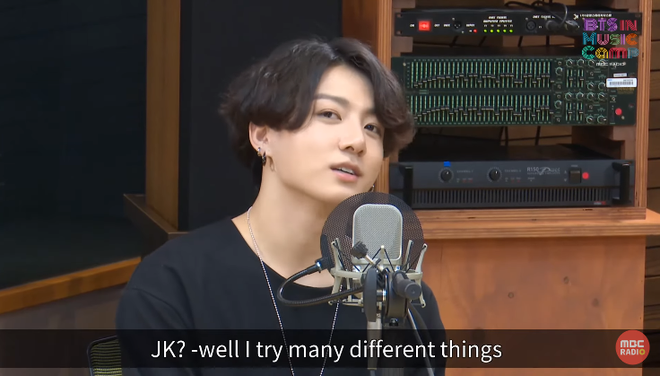 Jungkook (BTS) bị tố ăn pizza cả tháng trời không ngán, hội fangirl lo thay cho cơ bụng 6 múi năm nào - Ảnh 1.