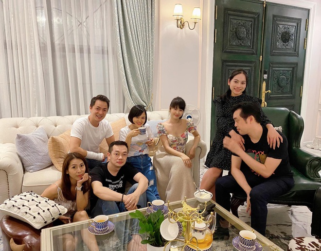 Dương Khắc Linh - Sara Lưu tụ họp tại biệt thự triệu đô của vợ chồng Đăng Khôi, sáng nhất nhan sắc gái 2 con Thuỷ Anh - Ảnh 3.