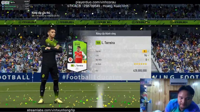 FIFA Online 4: Vinh Râu FAPTV livestream nâng cấp thành công thẻ  10 đầu tiên, Akira Phan phải vào xin ngay bí kíp - Ảnh 5.
