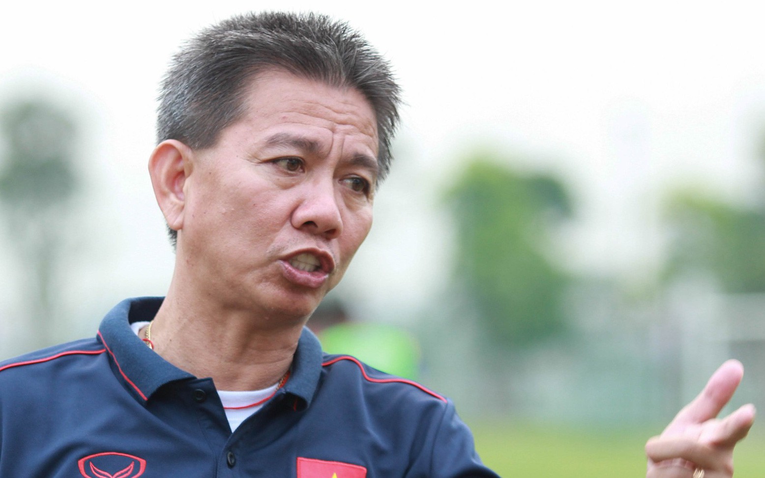 HLV trưởng U18 Việt Nam phản ứng cực gắt khi học trò không đá theo ý đồ ở trận gặp Phố Hiến FC