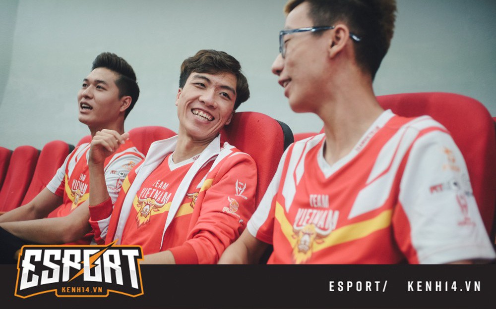 Phỏng vấn độc quyền Team Flash: &quot;5 thành viên Thái Lan WildCard không đáng sợ, chỉ sợ nhất HLV của họ&quot;