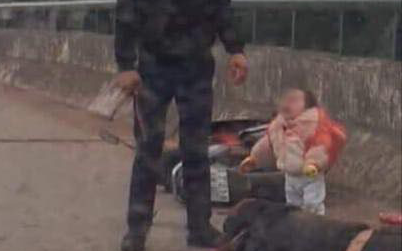Bắt nghi phạm chặn xe máy chém liên tiếp vào người phụ nữ chở theo con nhỏ ở Thái Nguyên