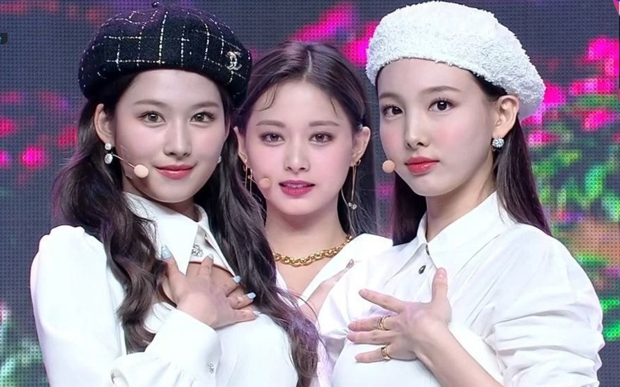 Bộ 3 visual đa quốc gia của TWICE làm fan phát sốt, sân khấu live hôm nay ra sao?
