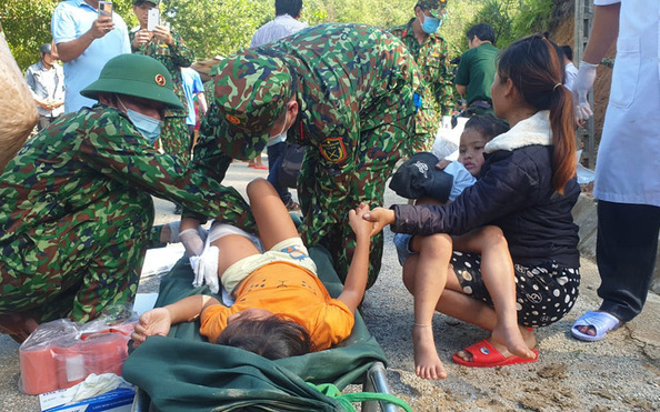 Phép màu trong vụ sạt lở đất ở Trà Leng: Đã cứu sống được 33 người, tiếp tục tìm kiếm 13 nạn nhân mất tích