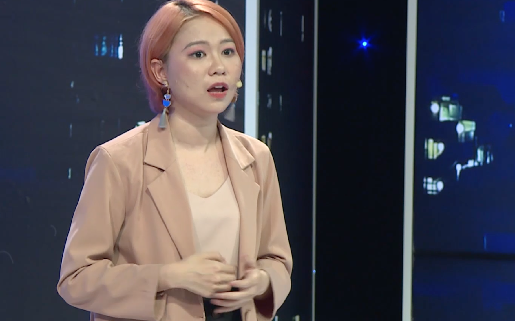 Cô gái &quot;3 quả thận&quot;, chưa tốt nghiệp Đại học, mất việc do Covid-19 lên truyền hình tìm việc làm