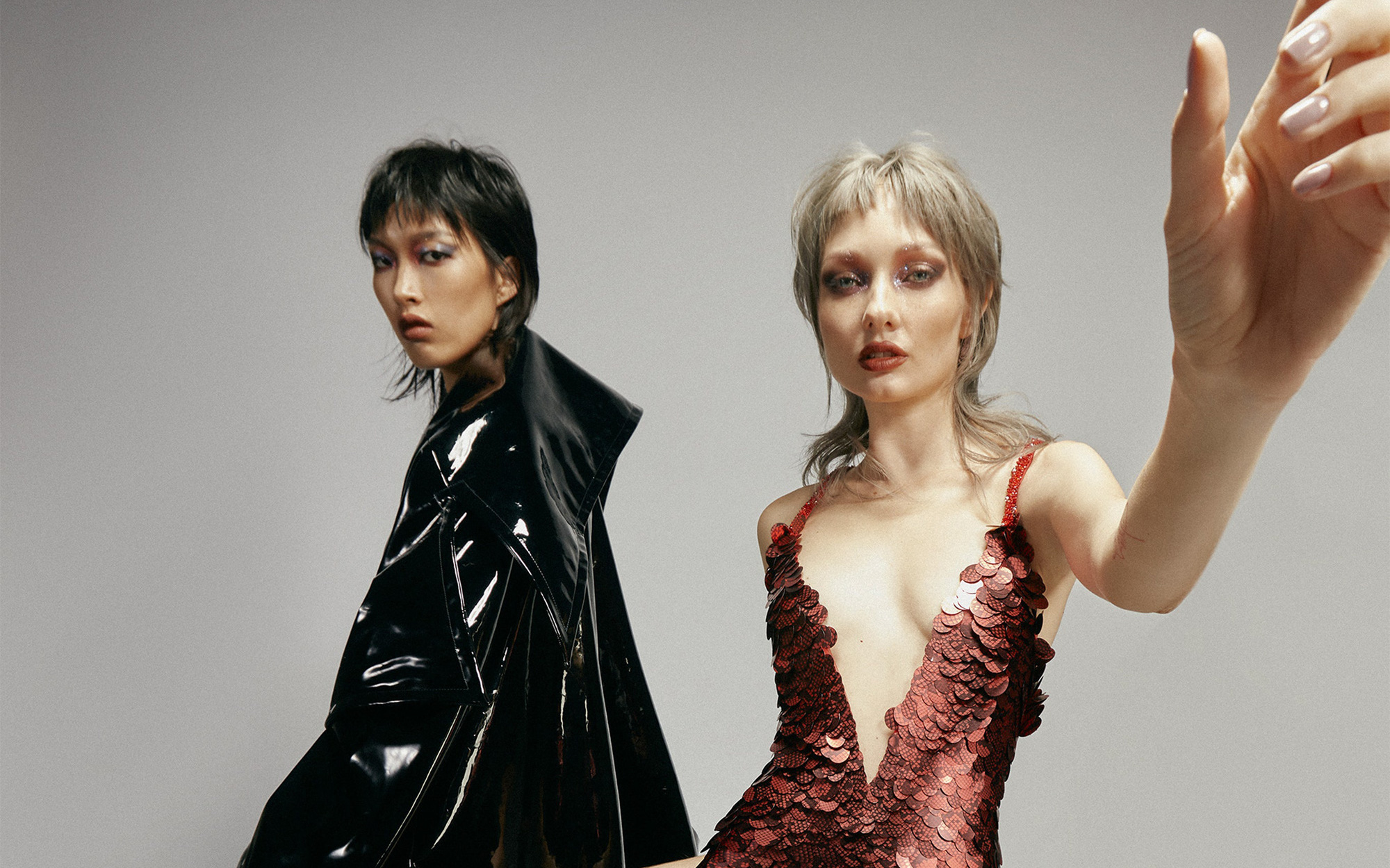 BST Xuân/Hè 2021 của Công Trí đã chễm chệ trên Vogue, style khác biệt hoàn toàn so với các BST trước đó