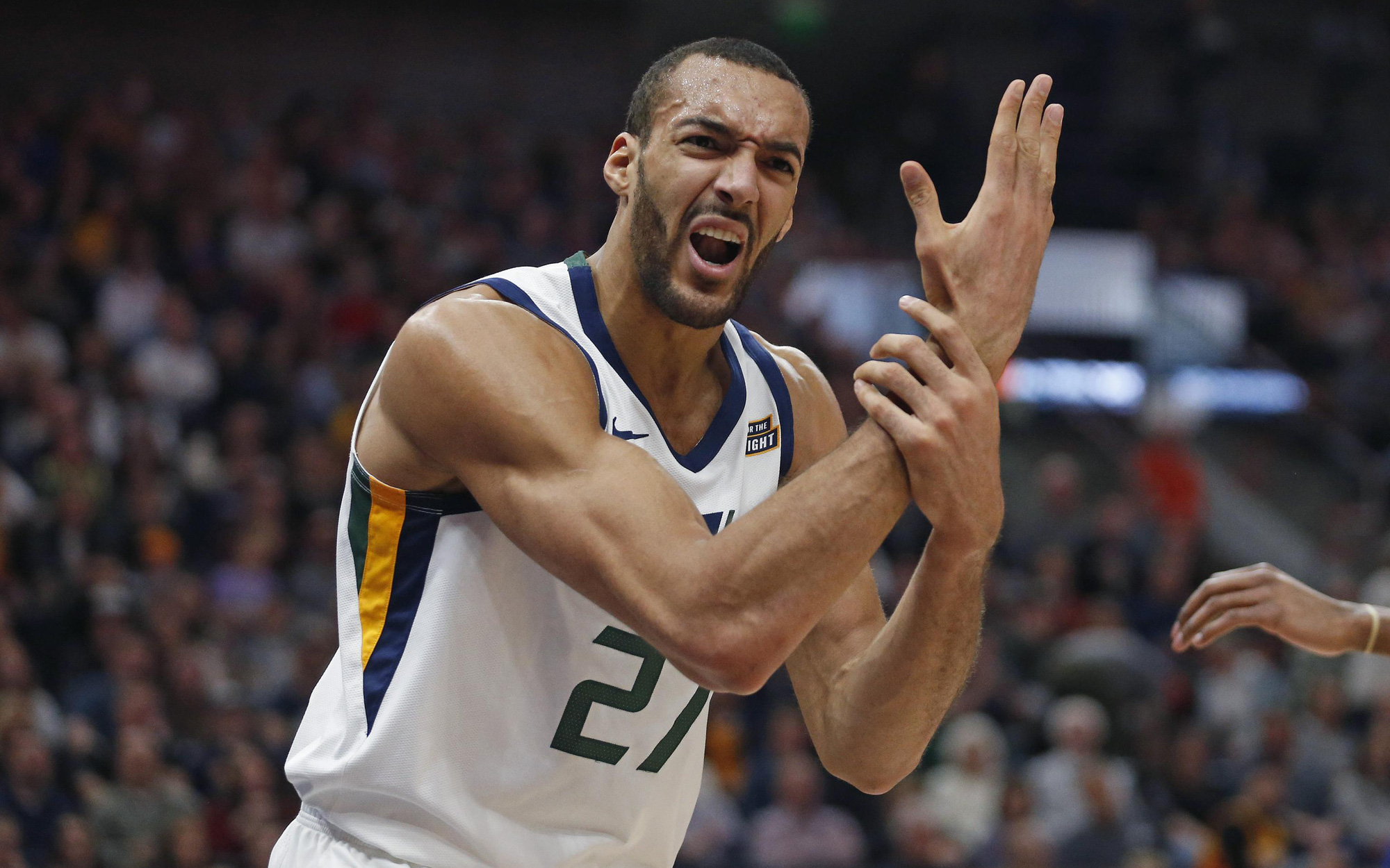 Danh tính 6 đội bóng từng tiếp xúc với Rudy Gobert, cầu thủ đầu tiên dương tính với Covid-19 tại NBA