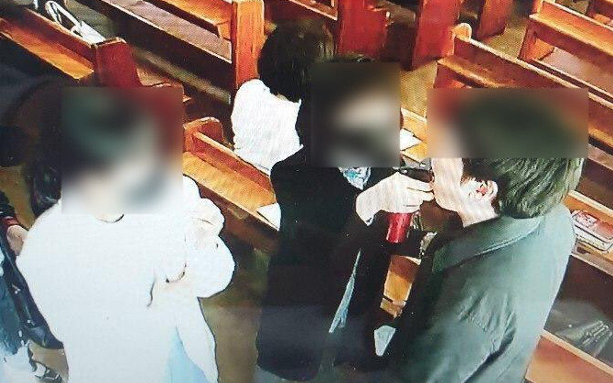 Ổ dịch mới 46 người nhiễm Covid-19 tại nhà thờ ở Seoul: Tín đồ đã dùng chung vòi xịt nước muối vào miệng để diệt virus