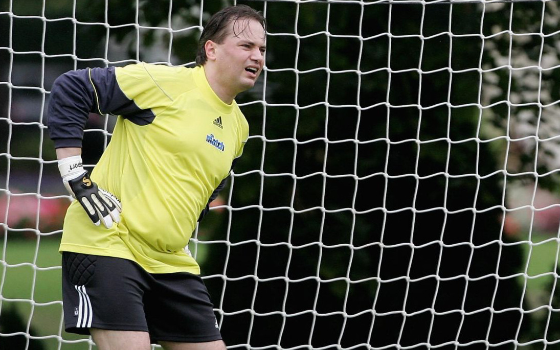 Mark Bosnich, cựu thủ môn MU mất nghiệp vì thói phàm ăn