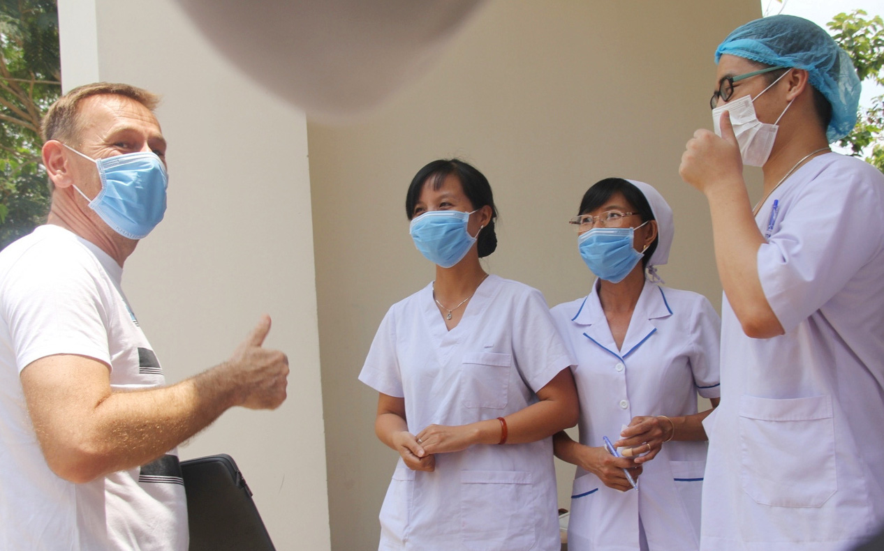 Thêm 3 ca nhiễm Covid-19 tại TP.HCM khỏi bệnh, nam du khách Cộng hòa Czech bày tỏ sự hạnh phúc, biết ơn đất nước Việt Nam