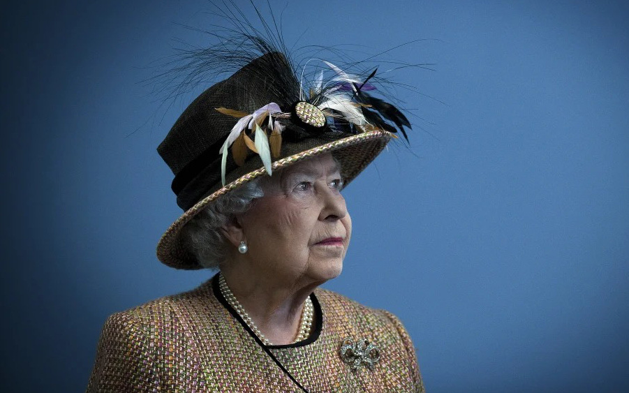 Cuộc đời Nữ hoàng Elizabeth II qua ảnh: Vị nữ vương ngồi trên ngai vàng lâu nhất trong lịch sử các vương triều của nước Anh