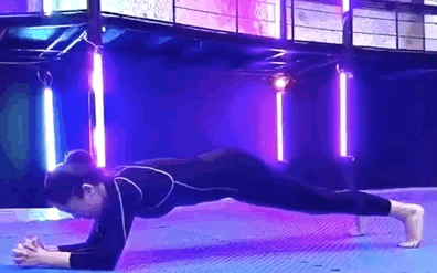 Kỳ Duyên khởi xướng thử thách plank tại gia nhưng level gây choáng: Chồng cả 2 người ở trên, liệu có chịu nổi?