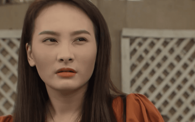 Thư Xính Lao lườm nguýt bố Sơn vì tội tích trữ đồ ăn quá đà &quot;mùa Cô Vít&quot; ở trailer tập 1 Những Ngày Không Quên