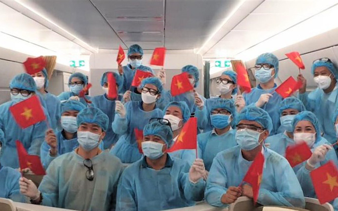 Vietnam Airlines miễn phí vé cho bác sỹ, y tá, chuyên gia y tế và vận chuyển hàng hóa phòng, chống dịch Covid-19