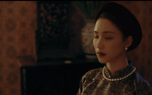 Chỉ mới tung teaser MV với bối cảnh triều Nguyễn và đoạn audio dài 1 phút, Hoà Minzy đã làm fan thổn thức chỉ biết thốt lên: &quot;Buồn thấu tâm can!&quot;
