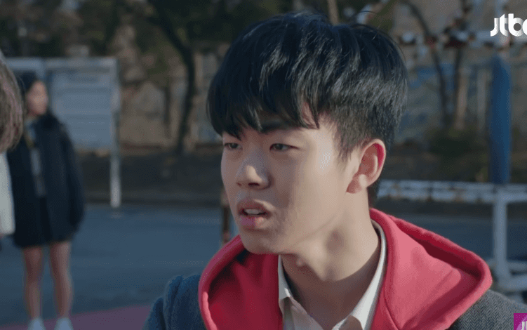 Sao nhí Thế Giới Hôn Nhân khiến khán giả bất bình vì hành vi uống rượu trái pháp luật: "Cậu ấy không muốn diễn xuất nữa sao?