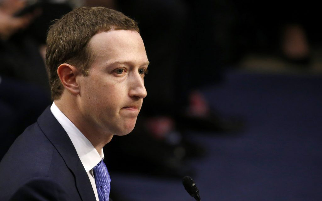 Sang chấn tâm lý vì làm kiểm duyệt cho Facebook, &quot;sếp Mark&quot; bị kiện buộc phải bồi thường 52 triệu USD