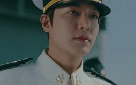 Preview tập 6 Quân Vương Bất Diệt: Nữ thủ tướng nghi Kim Go Eun là tiểu tam, Lee Min Ho đích thân ra trận vì có chiến tranh?