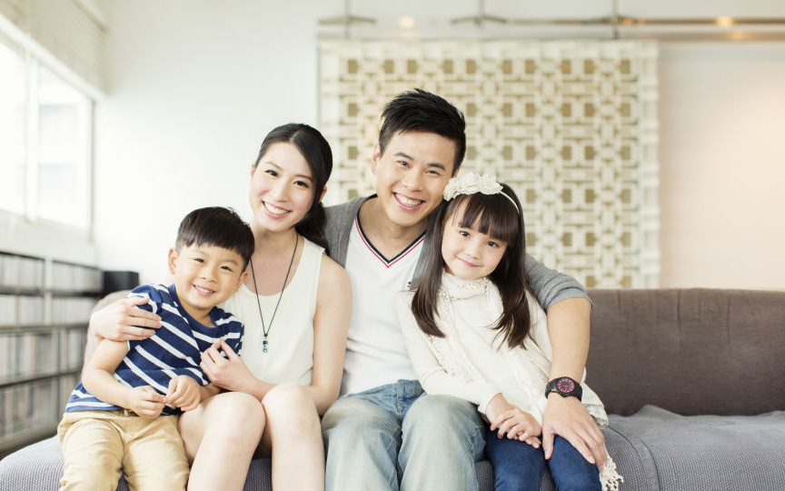 Vợ chồng sinh đủ 2 con được giảm thuế, ưu tiên mua nhà ở xã hội, hỗ trợ chi phí giáo dục