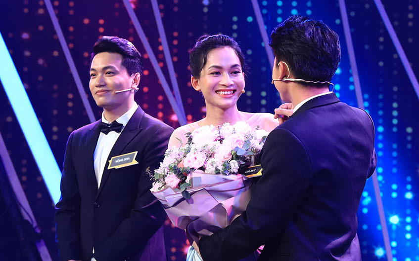 Hà An (Người ấy là ai): &quot;Nghe bảo anh Sơn đã khóc sau cánh gà. Anh Sơn ơi! An thương anh Sơn nhiều lắm!&quot;