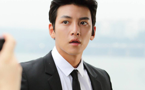 &quot;Bóc trần&quot; tính cách nam thần Ji Chang Wook ở ngoài đời nhờ 1 tình huống ở Running Man: Có còn ngầu như trên màn ảnh?