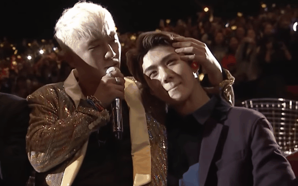 Trận chiến của &quot;Kings of Kpop&quot; đúng 5 năm trước: BIGBANG và EXO comeback sát ngày, đấu nhau trên mọi mặt trận với kết quả đi vào &quot;huyền thoại&quot;