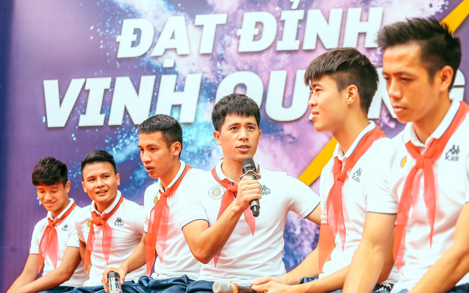 Chiến dịch ý nghĩa của Hà Nội FC được vinh danh