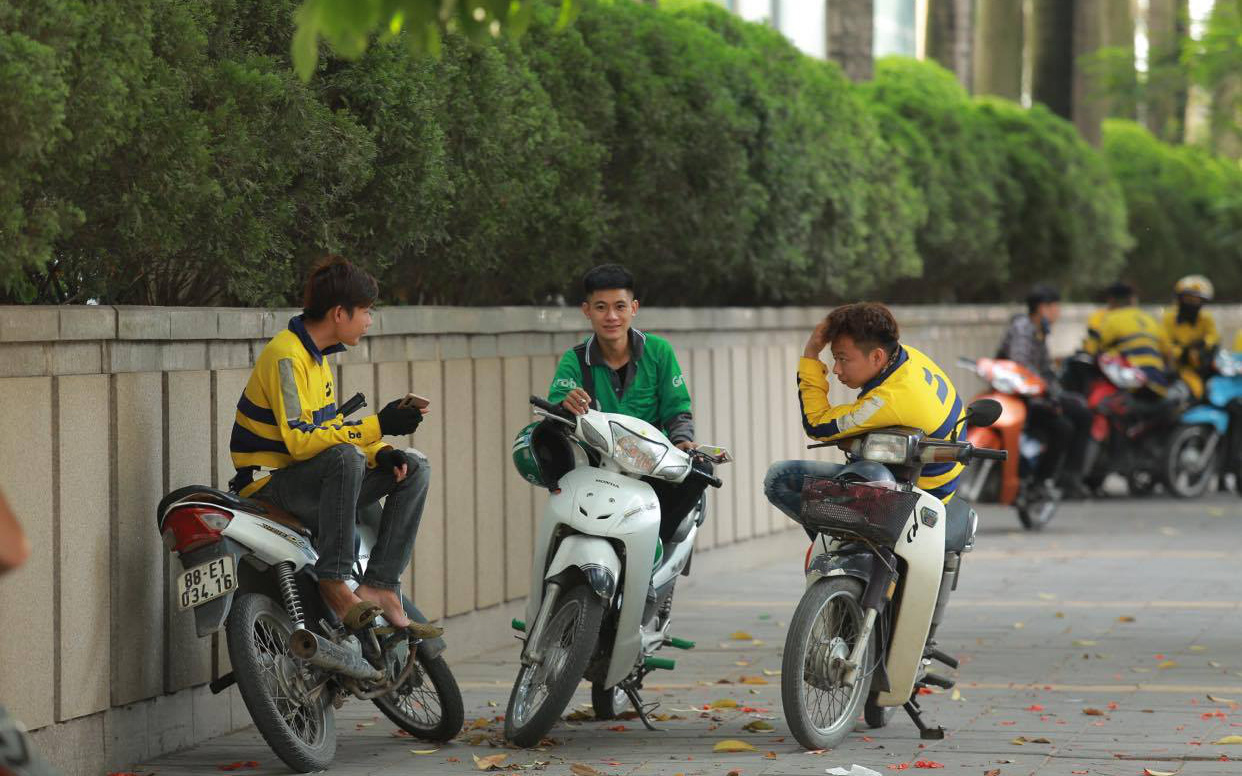 Tâm sự của những tài xế GrabBike về những nguy hiểm trong nghề: Cướp giật, chửi bới và quỵt tiền