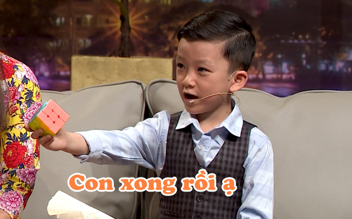 Thần đồng 7 tuổi Quang Bình giải thích về cách ứng xử sau khi chiến thắng đối thủ "Siêu trí tuệ"