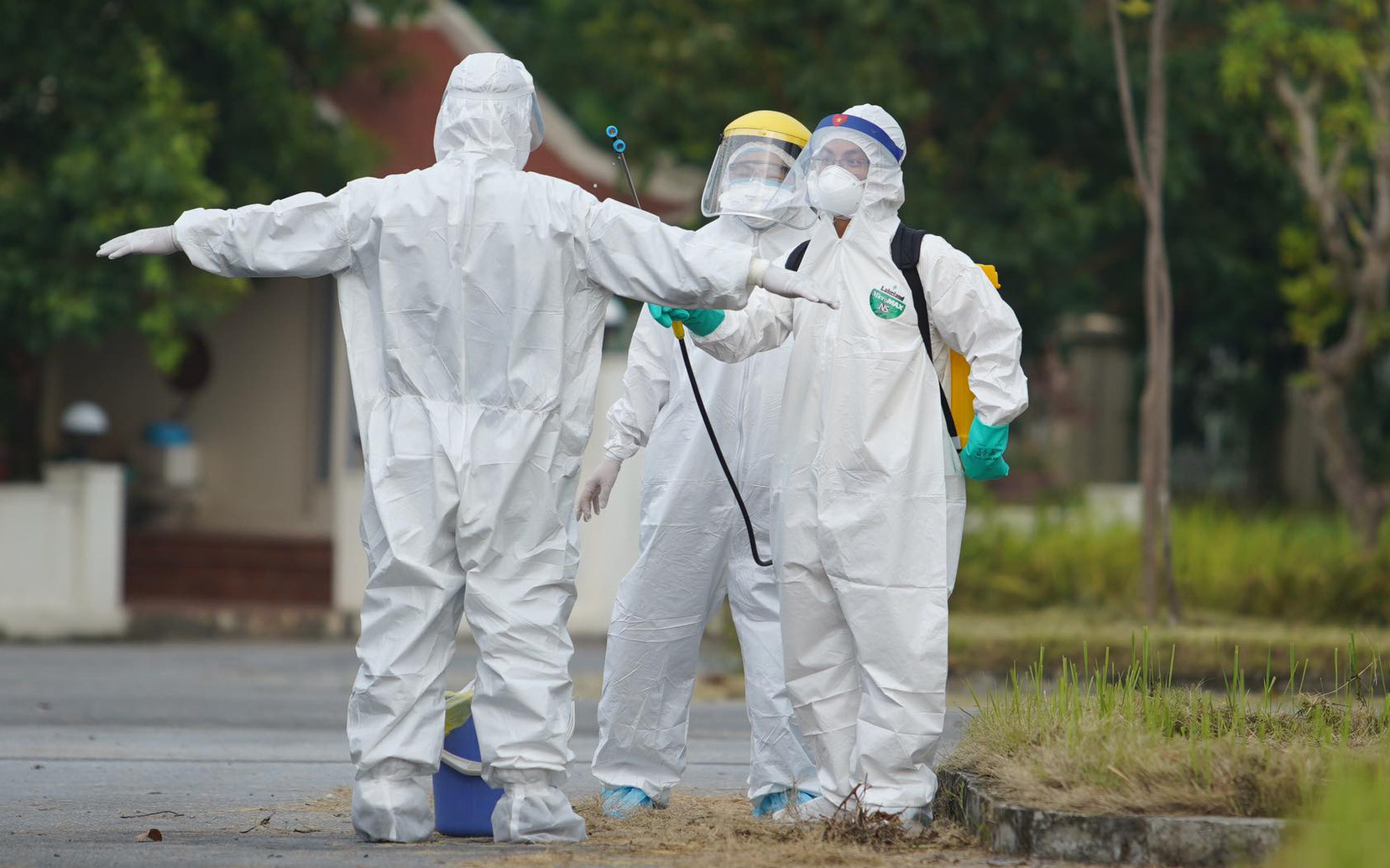 Tại sao võ sư người Mỹ "lọt" qua 5 bệnh viện từ Đà Nẵng đến TP.HCM mới phát hiện nhiễm virus SARS-COV-2?