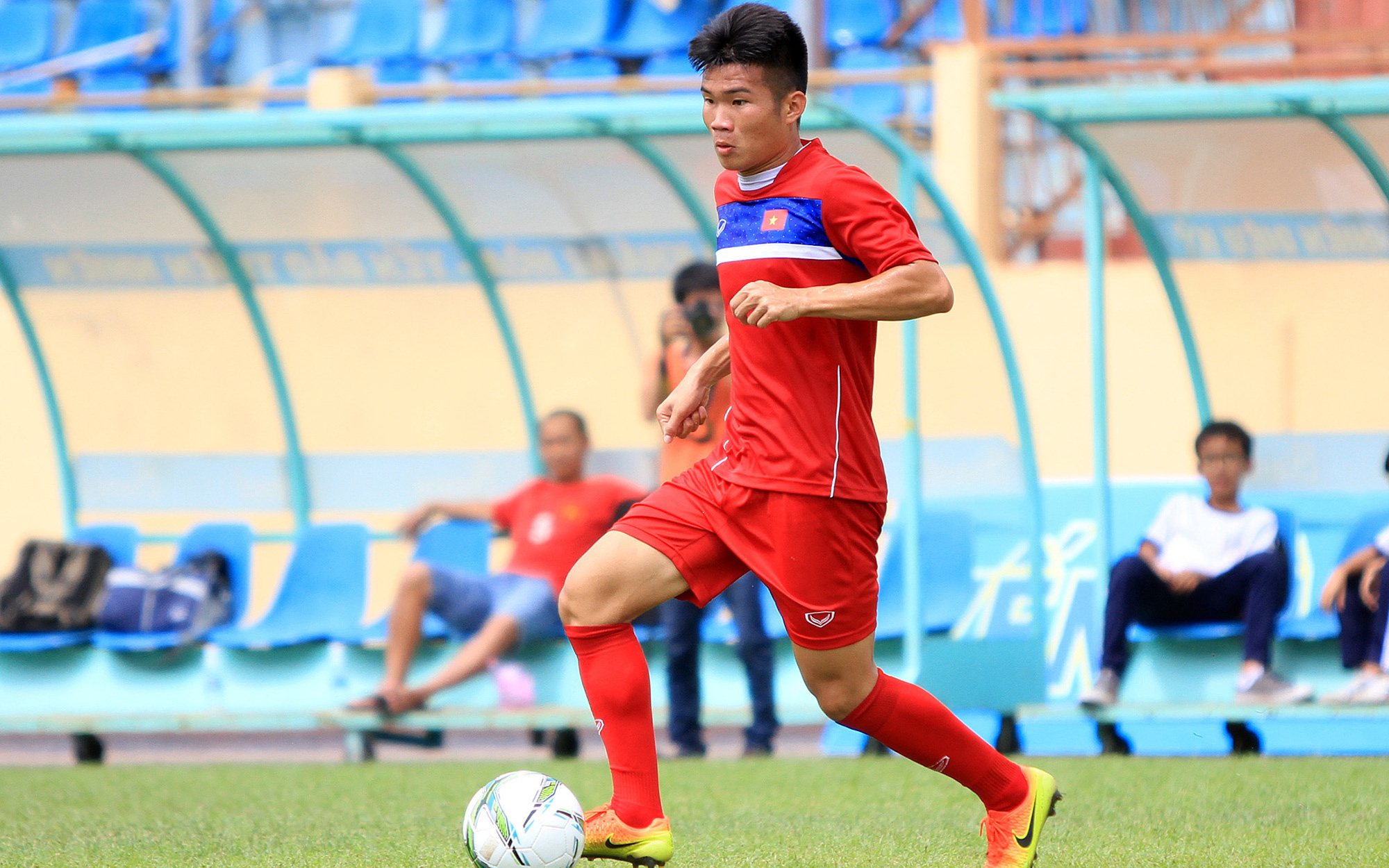 Cựu sao trẻ U20 Việt Nam từng công khai tìm đội bóng &quot;tôn trọng mình hơn&quot;, tự nhìn nhận bản thân còn kém, phải lao vào tập luyện