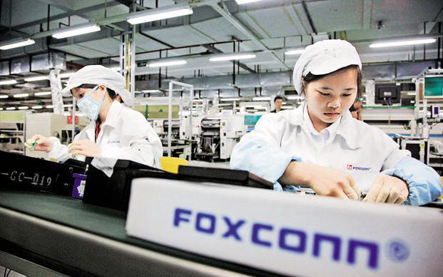 Công nhân Trung Quốc lắp ráp iPhone 12 &quot;xuyên&quot; Trung thu để kịp ngày ra mắt